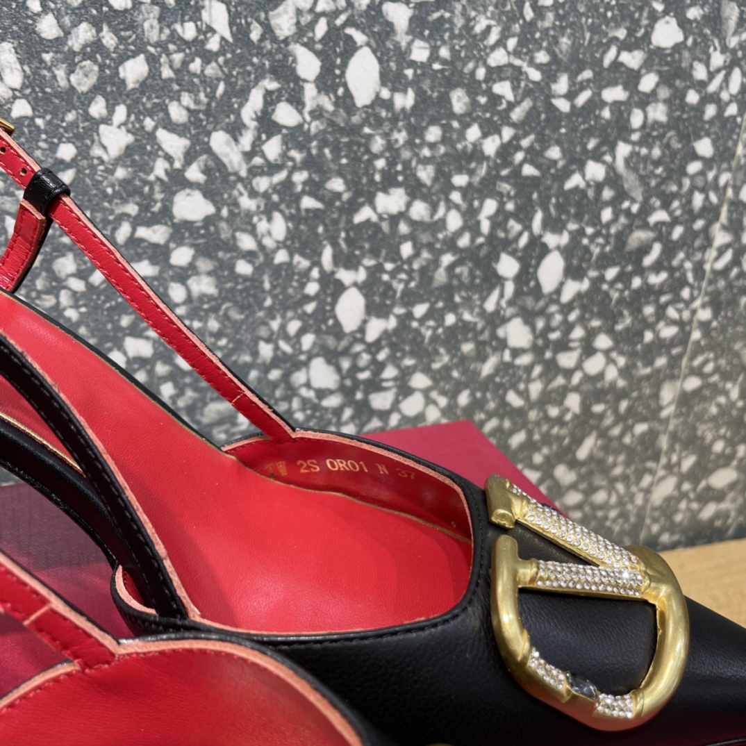 Women's high heels